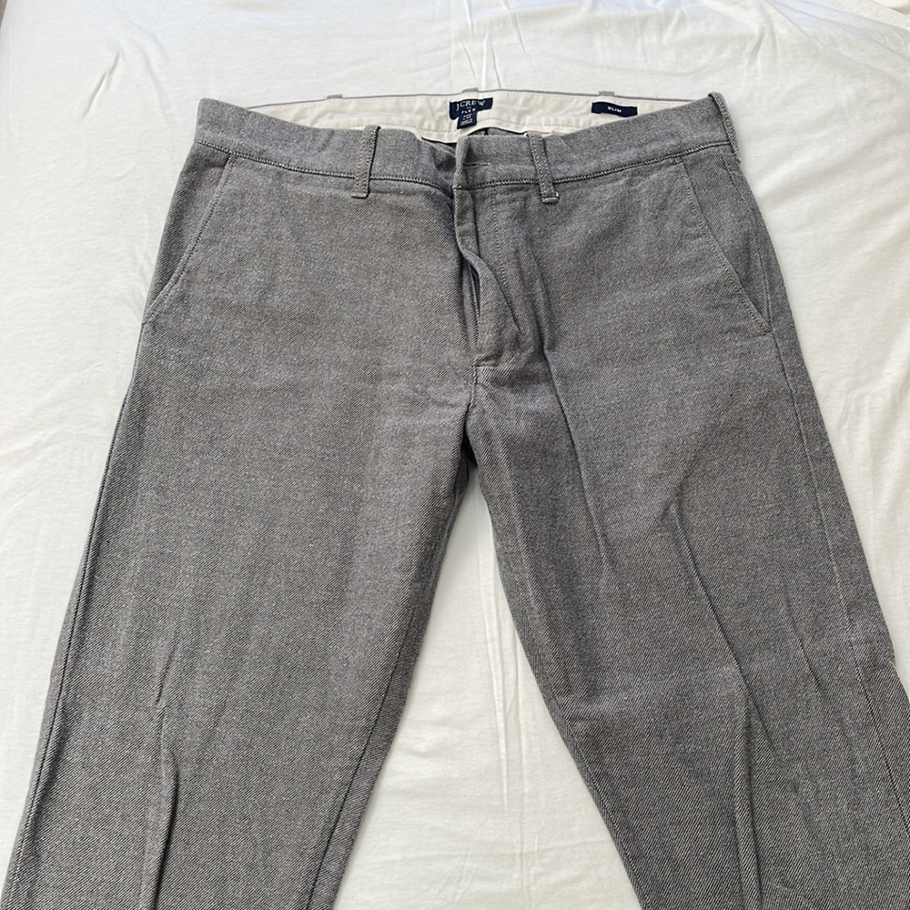 32x32 J. Crew Chino pants. Grey